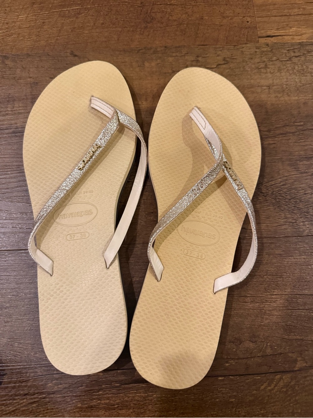 Havaianas Women's Slim Glitter Flip Flops - Light Pink and Gold
